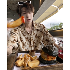 咖啡色