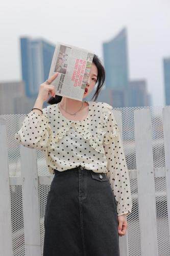 秋款点点小衫，其它，悠奈尔