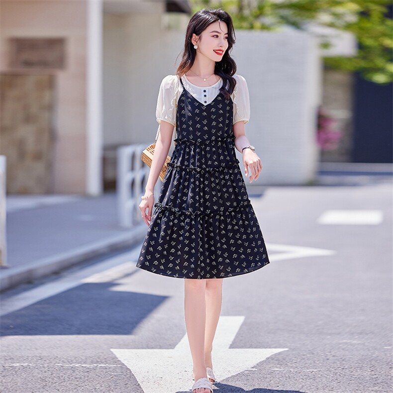 甜美减龄显瘦小个子碎花裙女夏新款轻薄a字裙泡泡袖假两件连衣裙,女装连衣裙,梦芯尔