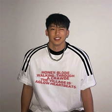 白色