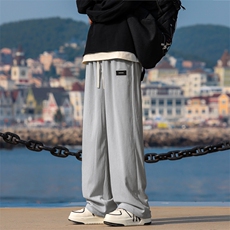 浅灰色
