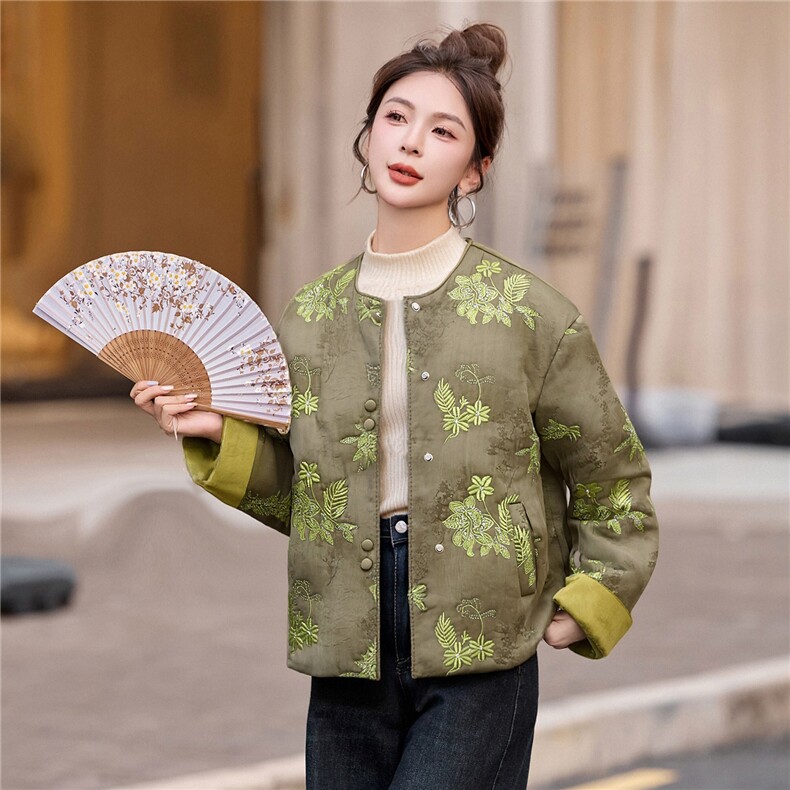 2025冬装新款刺绣优雅轻薄棉衣,女装棉衣/棉服,伊仟回
