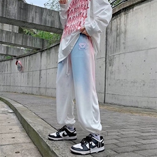 浅蓝色