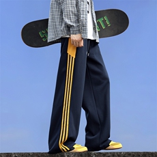 藏青色