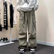 卡其色