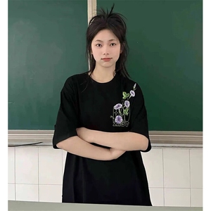 万针全刺绣工艺抖音得物高品质260克重磅纯棉双纱美式高街短袖T恤图片