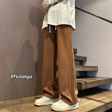 卡其色