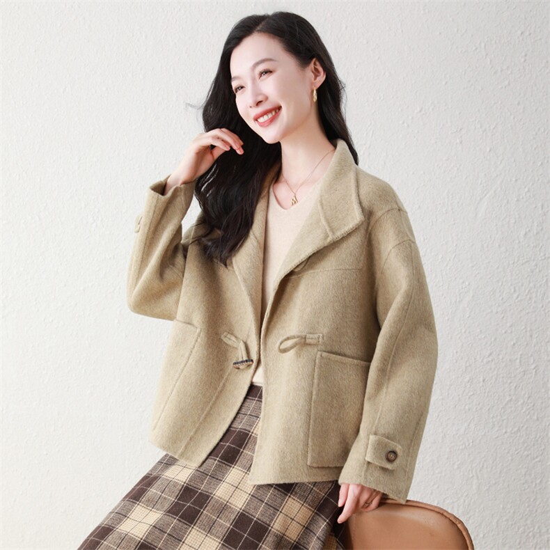 牛角扣双面羊毛大衣女秋冬新款立领短款宽松羊毛呢外套,女装毛呢外套,阿舍尔精品