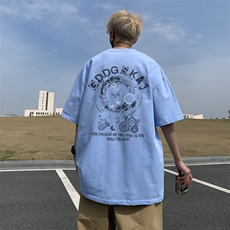 天蓝色