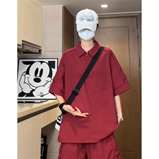 酒红色