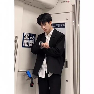 大码西装套装男休闲韩版商务正装小西服外套修身伴郎结婚礼服图片