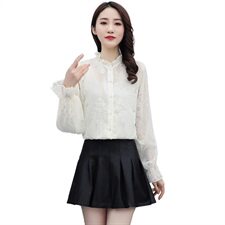 假两件春季灯笼袖甜美开衫长袖日系雕花绒小衫纯色上衣，女装蕾丝衫/雪纺衫，微微衣阁