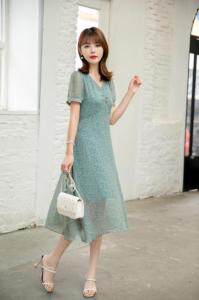 现货供应：雪纺真丝连衣裙M一XXL，女装连衣裙，拉思维加丝