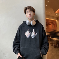 黑色