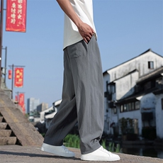 灰色