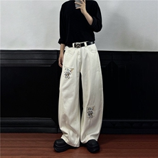 白色