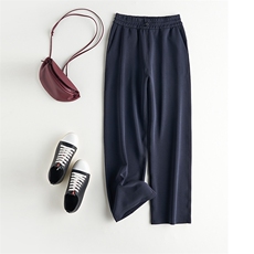 2025年秋季直筒垂感裤谁深V的天气简约休闲，女装休闲裤，致织羊绒