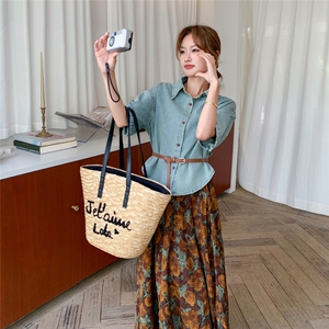 休闲牛仔衬衫碎花半身裙时尚套装女2025夏季新款设计感减龄两件套图片