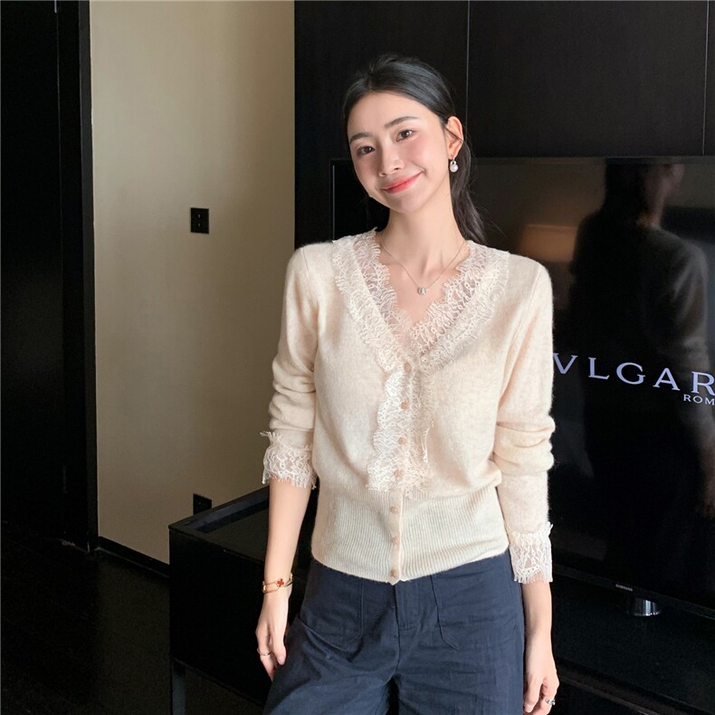 2025舒适百搭简约v领花边蕾丝长袖图片