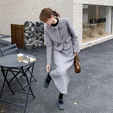 羽绒服两件套2025年冬季新款高级感纯色短外套配半身裙套装女，女装套装/套裙，1D102-1