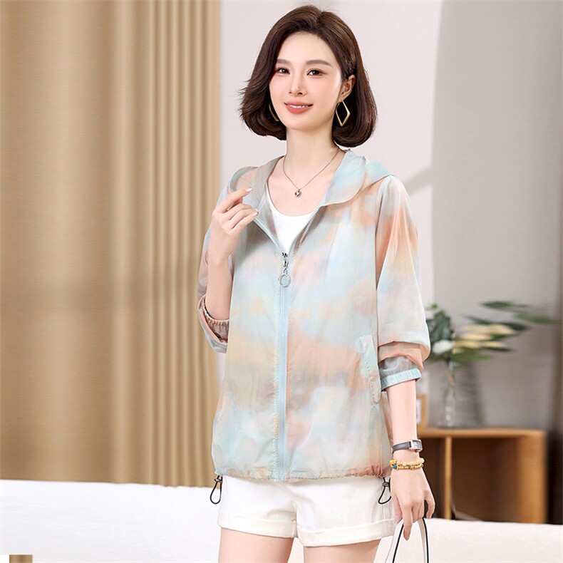 冰丝防晒衣女夏季2025年新款中年妈妈轻薄外套宽松大码透气防晒服，女装防晒衣，悦见她