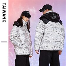 灰色