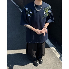 藏青色