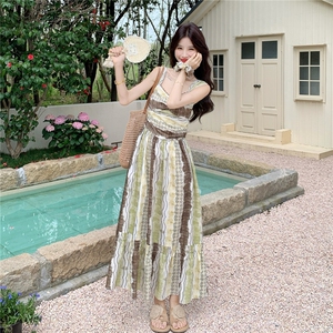 欧货度假风复古连衣裙女2026夏季流行单品新款长裙大方得体的裙子图片