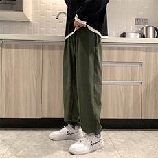军绿色