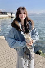 美式复古宽松加绒保暖羽绒内胆连帽牛仔外套女可拆卸毛领宽松夹克，女装羽绒服，艾米莉亚