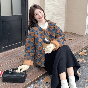 碎花毛呢羽绒服外套女冬季2025新款减龄短款小众设计感呢大衣短款图片