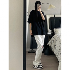 白色