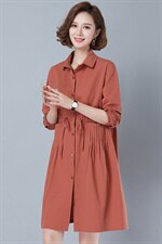 2025年秋季文艺范长袖翻领系带宽松收腰棉衬衣纯色女裙,女装衬衫,风姿绰