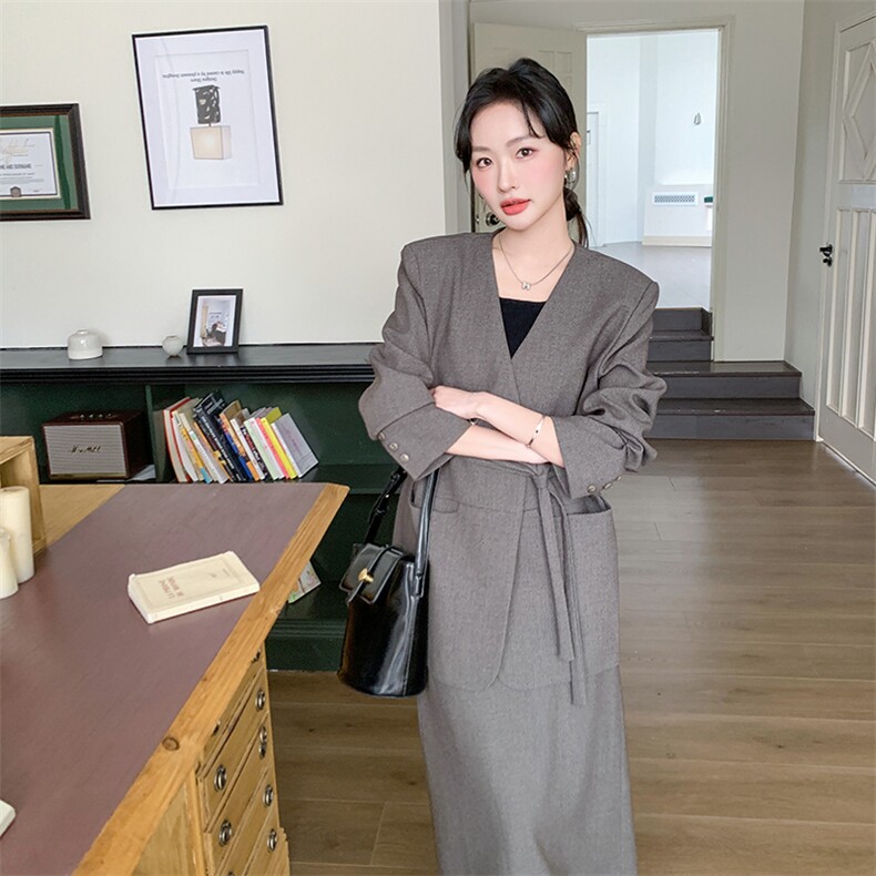 高级感轻熟风西装套装女2025秋新款优雅气质v领西服半身裙两件套,女装套装/套裙,2C108