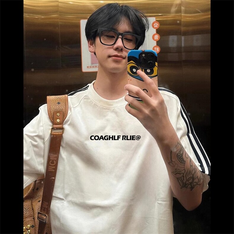 抖音得物高品质二开240克宽松纯棉美式潮牌三条杠织带短袖T恤，男装T恤，电商A486-1