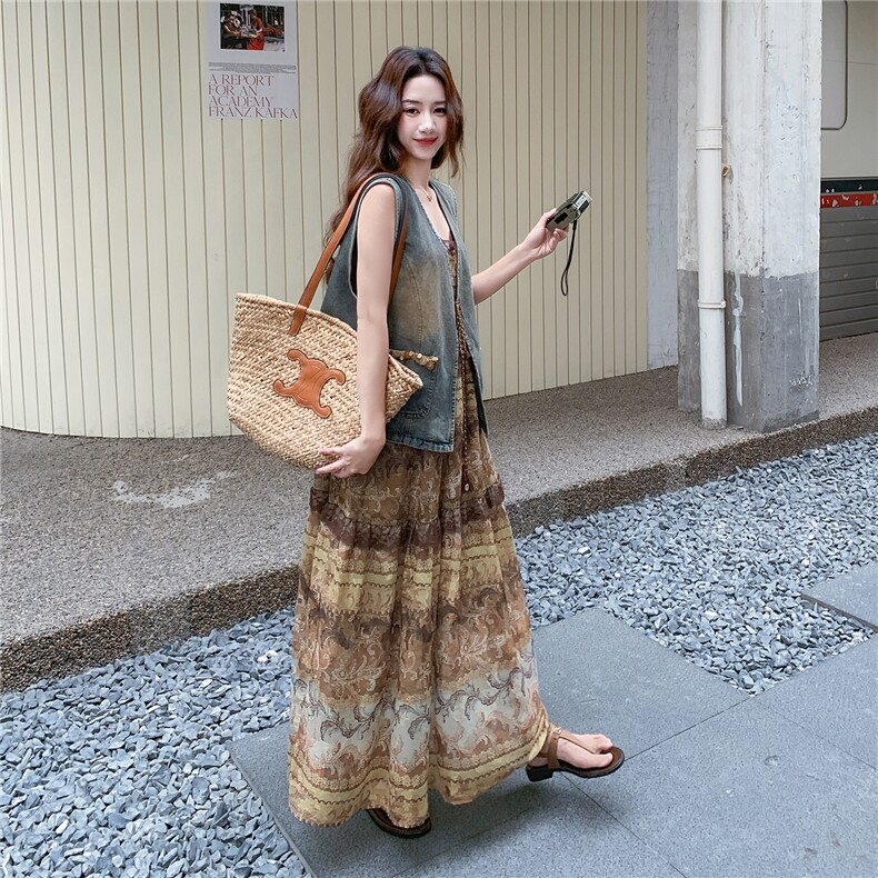 主推新款春夏新品复古波西米亚牛仔马甲2266-P195-K299,女装套装/套裙,网红馆