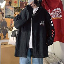 黑色
