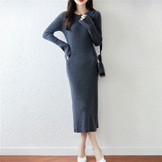 2025百搭时尚长款圆领喇叭袖羊毛衫，女装连衣裙，越洋羊