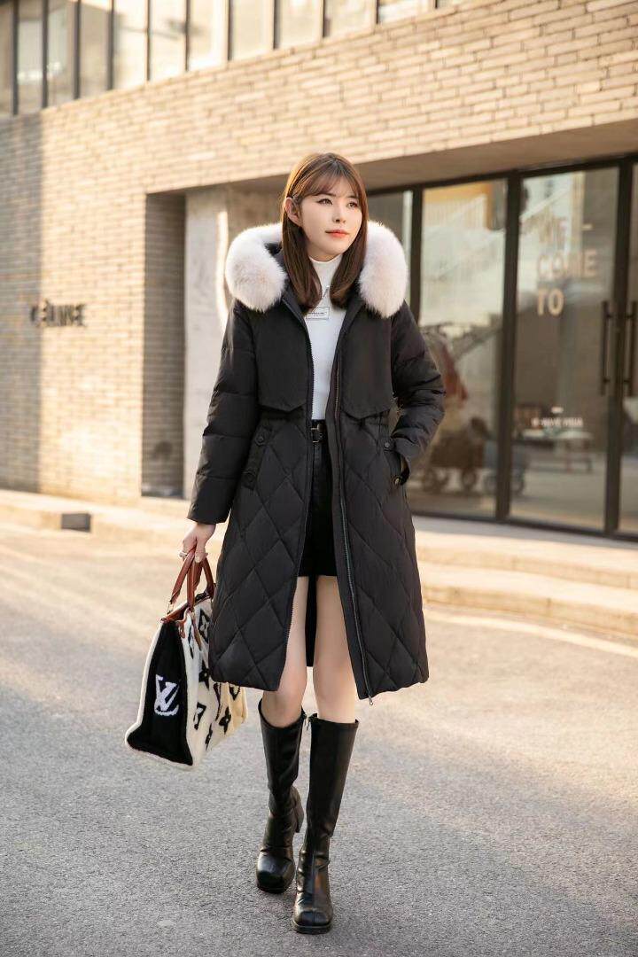 真毛领，大气款羽绒服，两色，四个尺码，女装羽绒服，依柏璐