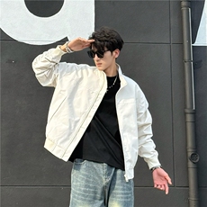 米白色