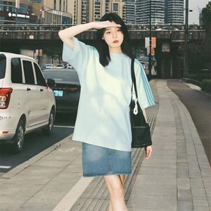 抖音得物品质二开240克宽松纯棉美式潮牌印花三条杠中性风短袖T恤图片