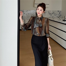 BAO现货2026新款春装时尚气质优雅立领衬衣百搭半身裙两件套，女装套装/套裙，卡杰菲