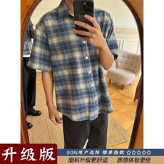 蓝色