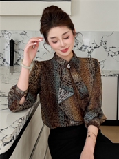 BAO现货2026春季新款时尚气质优雅立领减龄显瘦长袖百搭衬衣，女装衬衫，卡杰菲