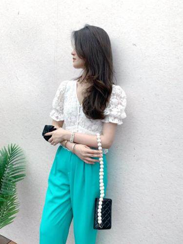 夏季新款韩版蕾丝上衣，女装，邱小姐