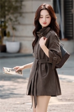 风衣外套女中长款秋季2025新款高端气质大码胖mm收腰显瘦百搭上衣，女装风衣，丽影随形