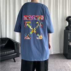 蓝色