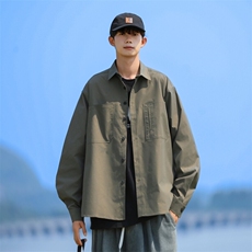 军绿色