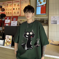 墨绿色