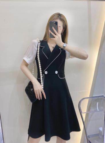 夏季新款连衣裙，女装连衣裙，米社